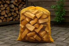 Praktische netten met haardhout: voordelen, toepassingen en duurzaamheid